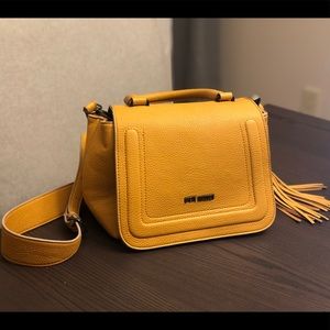 Small Steve Madden over the shoulder bag